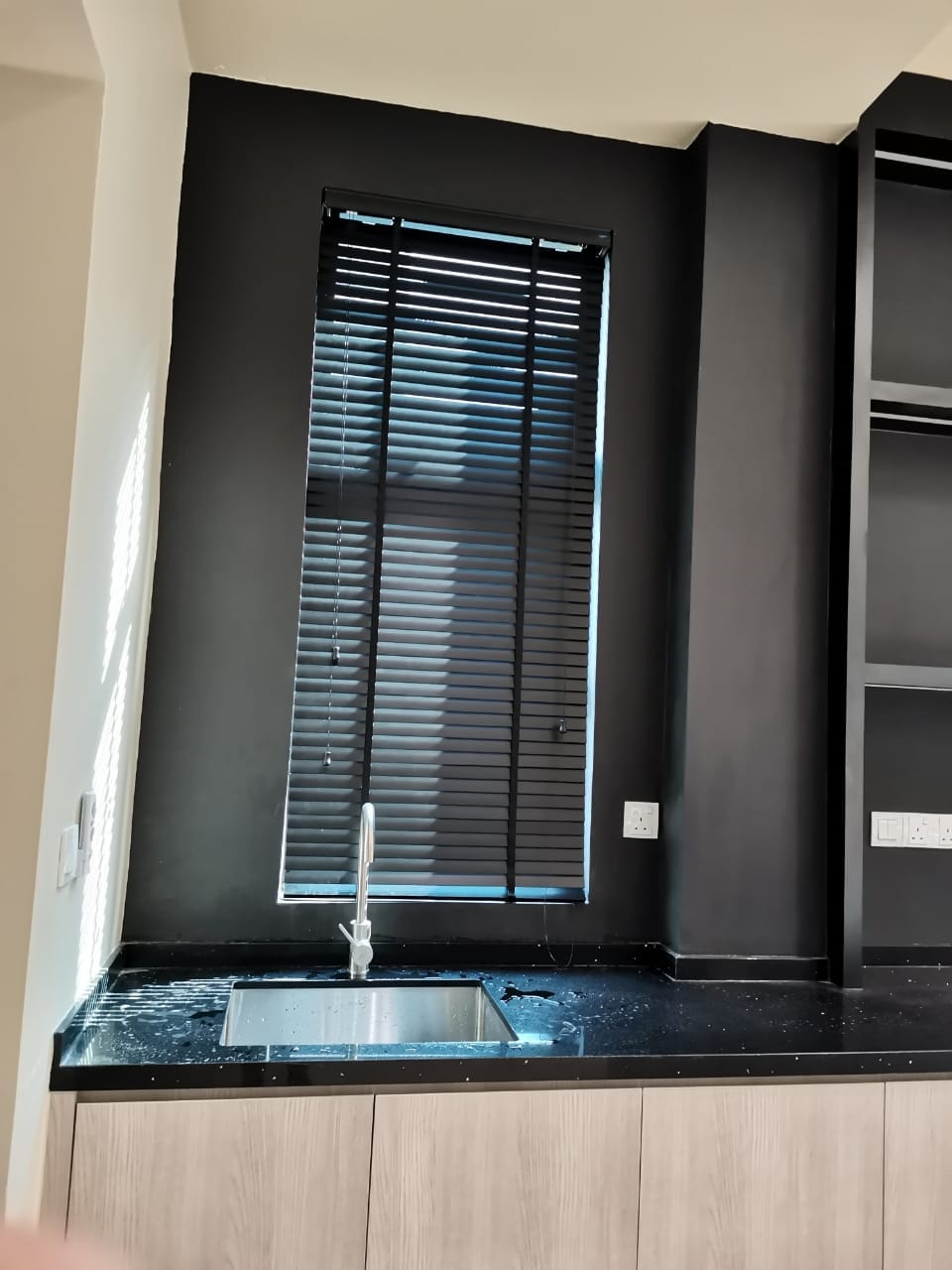 TIMBER PS BLINDS & LANTEX BLIND